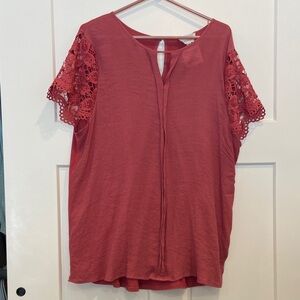 3x Flower & feather Women's Crochet Sleeve V-Neck Top - Dusty Rose